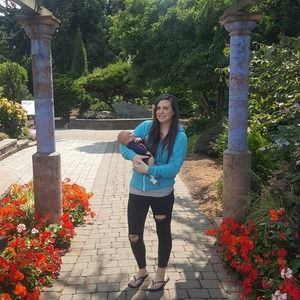 Meet your Posher, Andrea